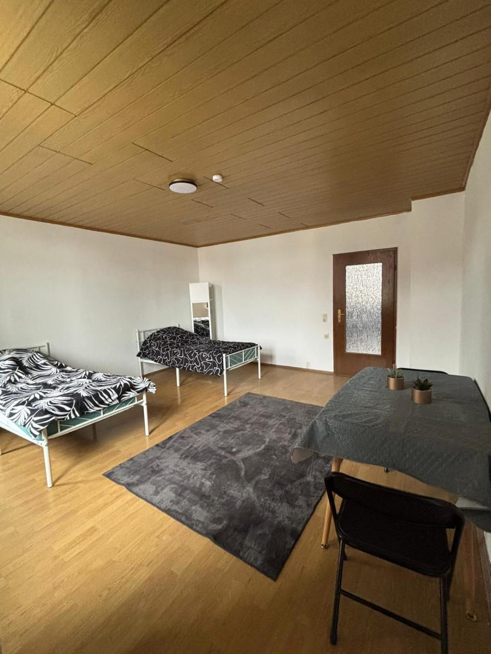 1 Zimmer für 2 Personen Bruchsal ruhige Lage Bed and Breakfast in Baden-Württemberg
