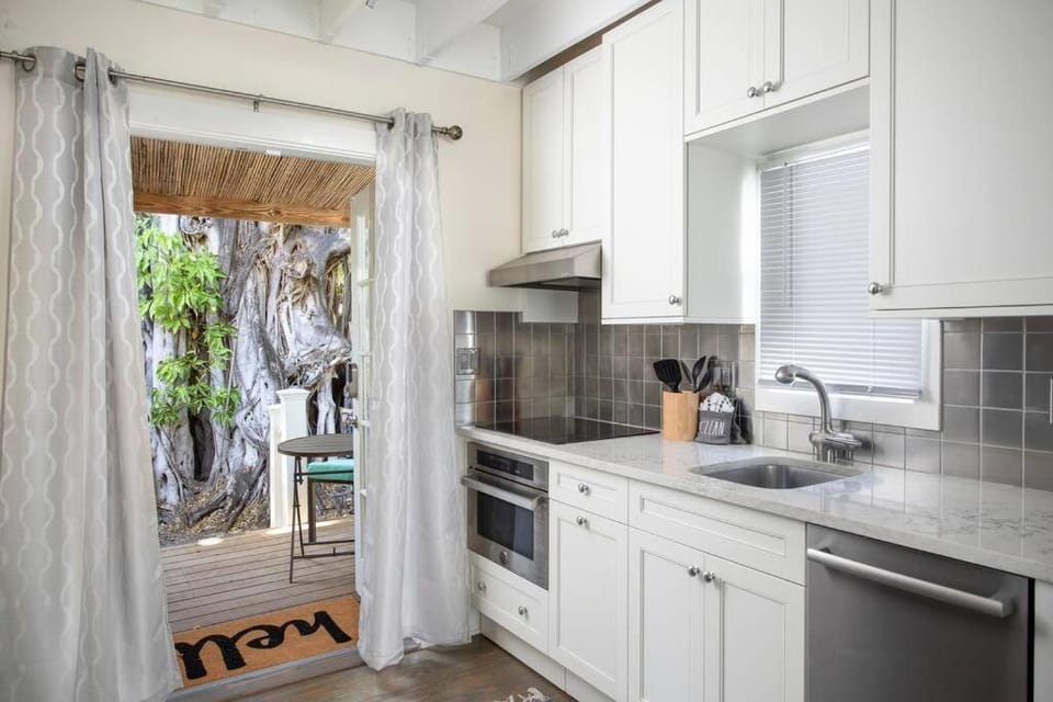 Relaxing island home Great location Stylish House in Key West