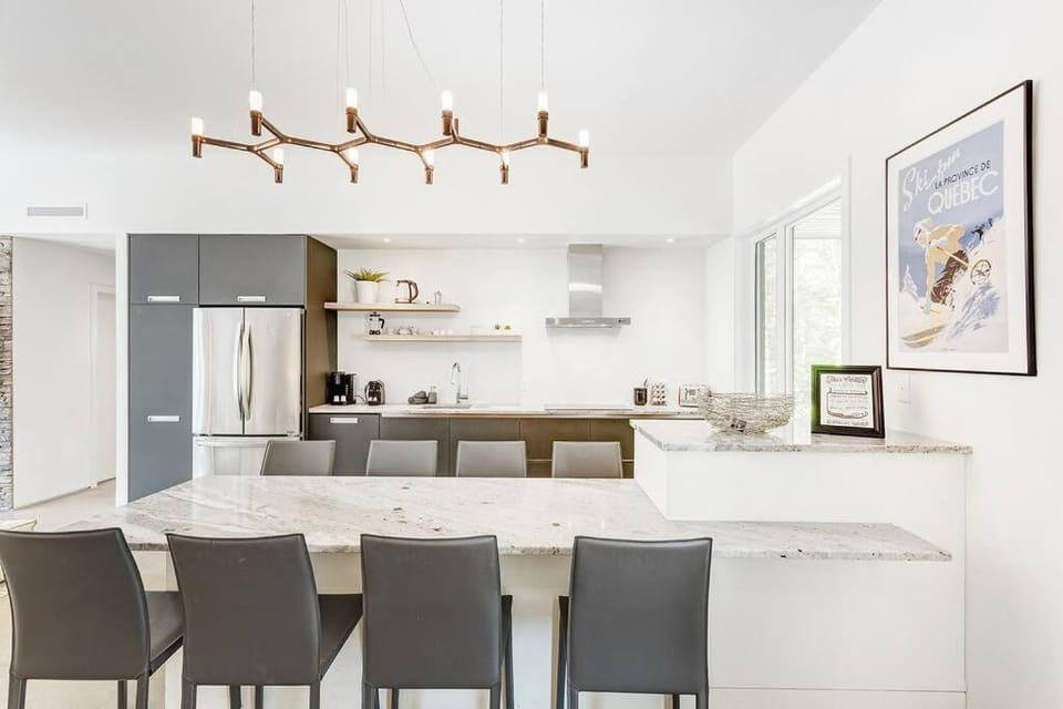 Kitchen or kitchenette, Dining area, minibar, pet friendly, stove