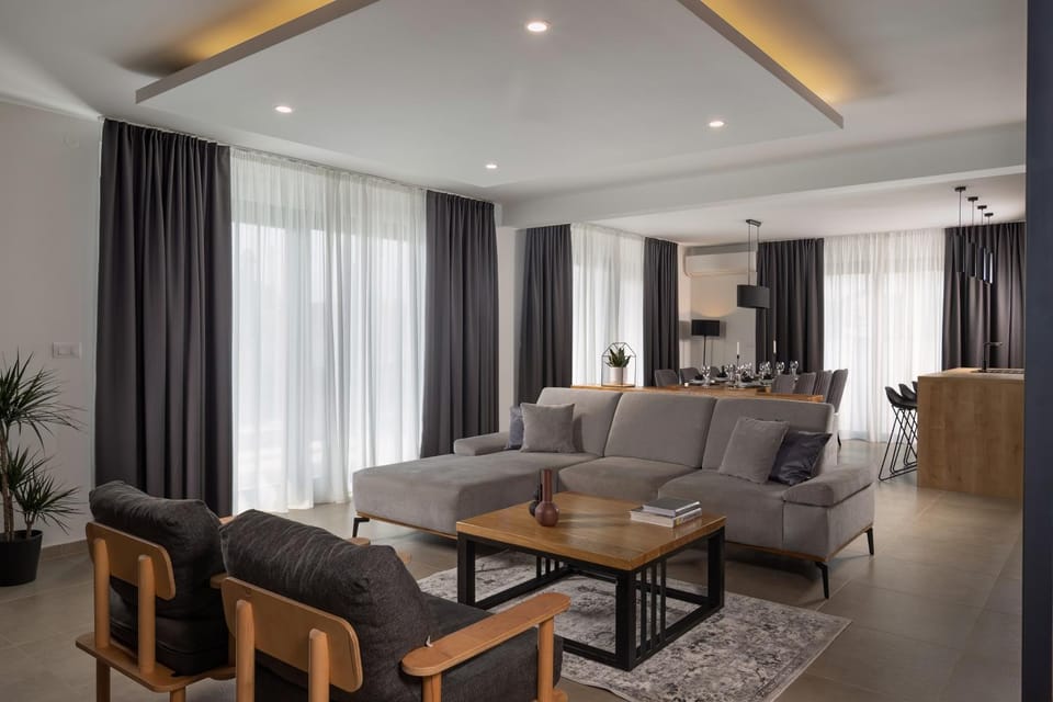 Living room, Seating area