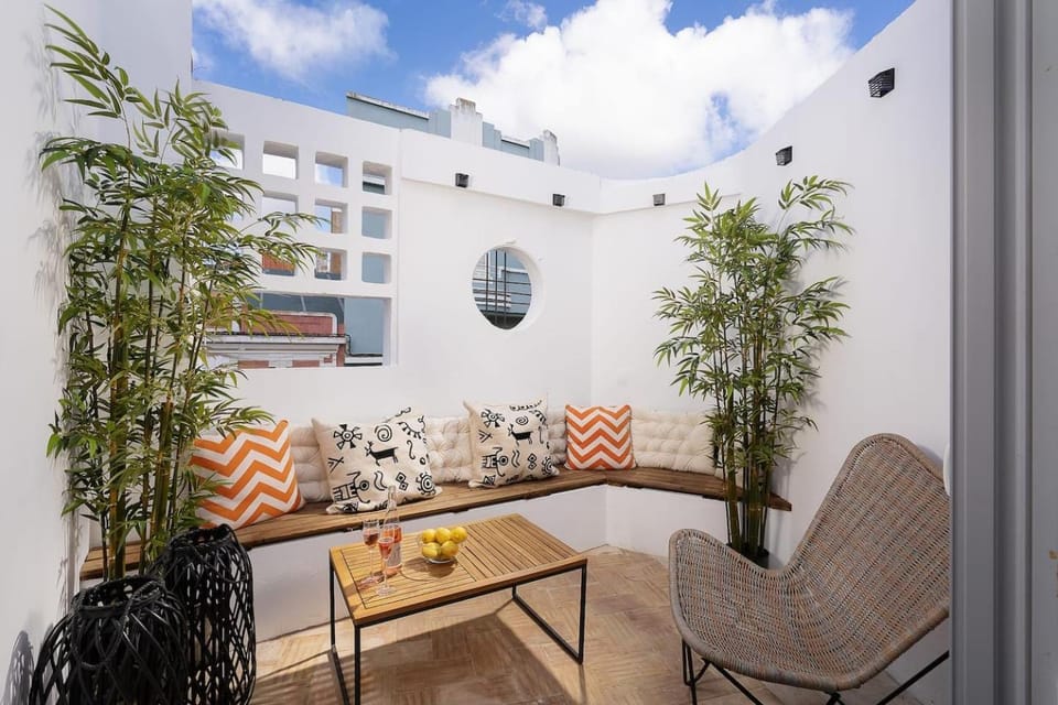 Small Historic Townhouse by Promenade near Beaches House in Portimao