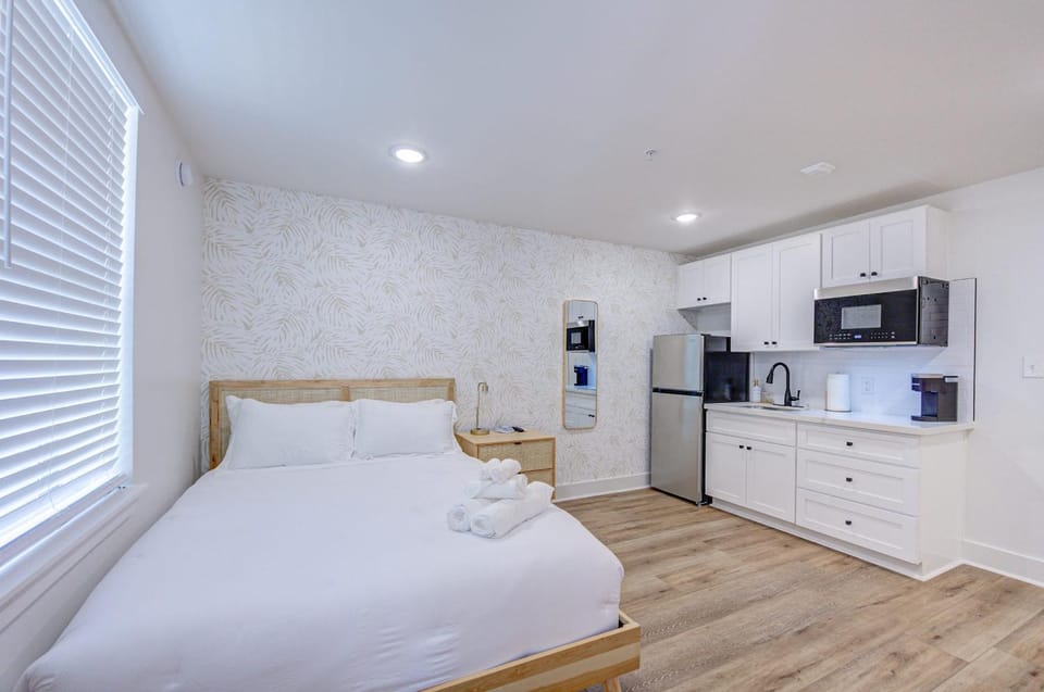 Tiger Motel Studio Apartment Apartment in Texas City