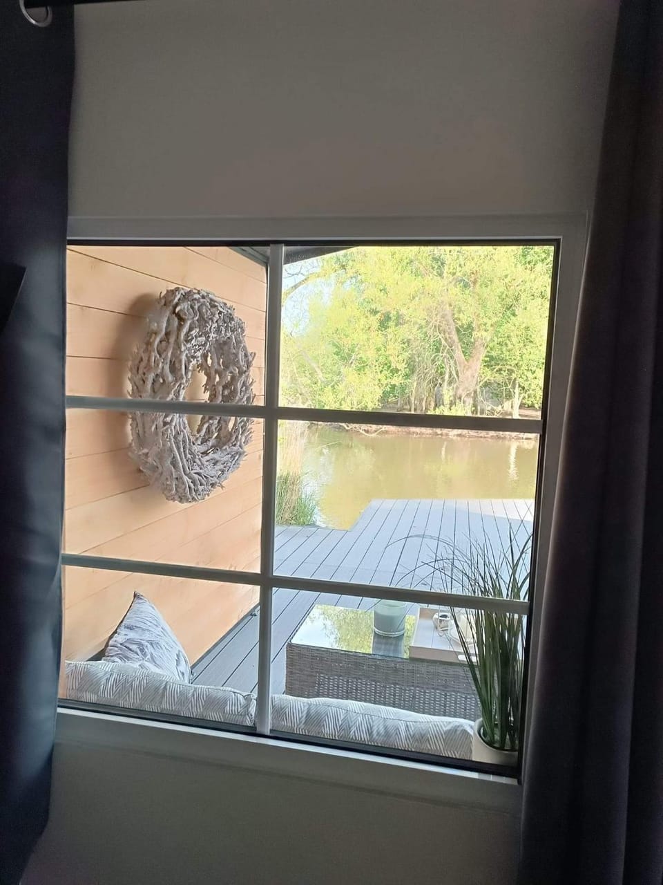 Natural landscape, Balcony/Terrace, Lake view