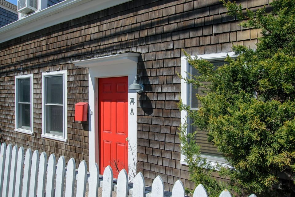 Steps to Commercial St Walk to Beach House in Provincetown