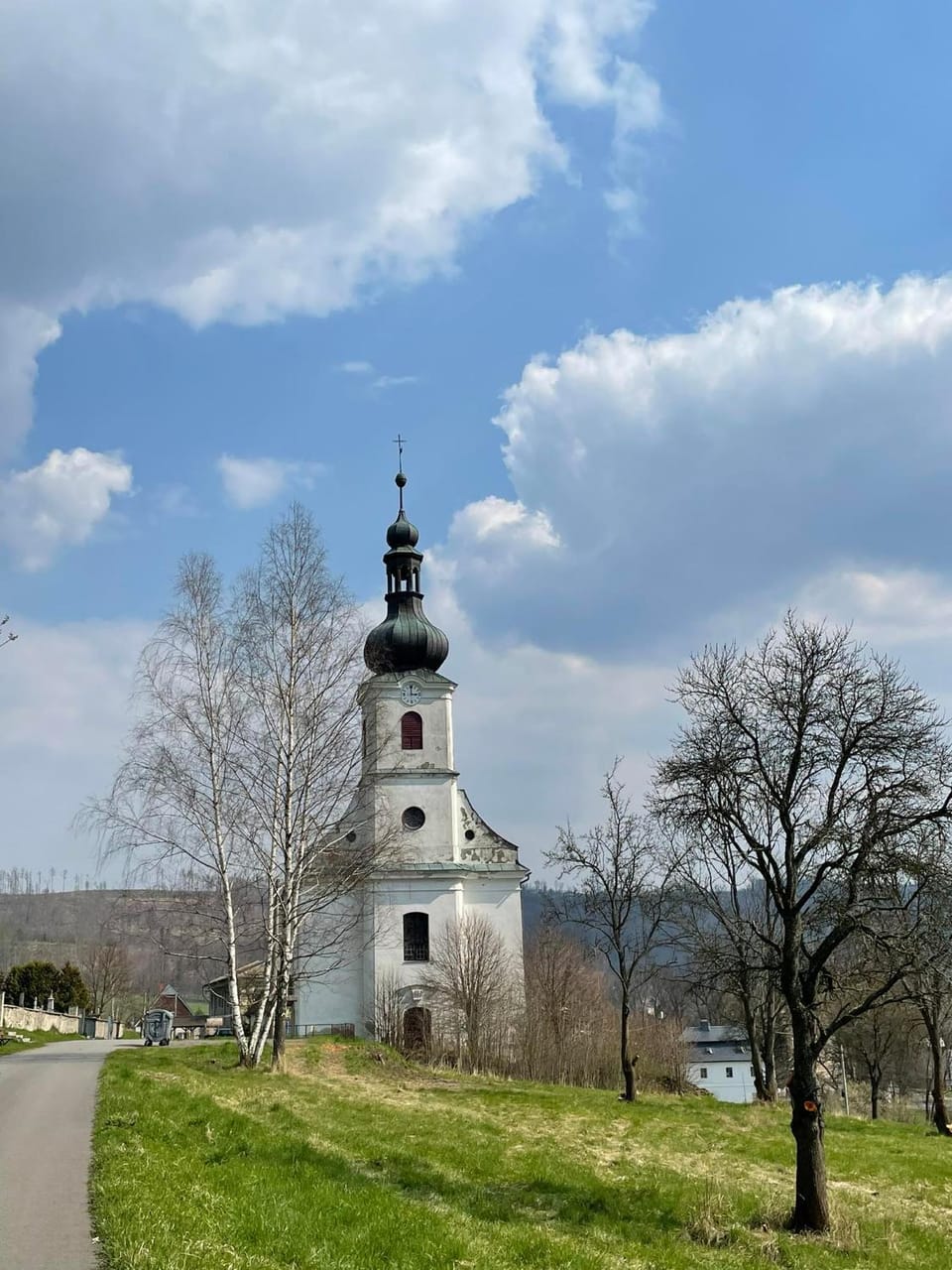 Nearby landmark, Landmark view