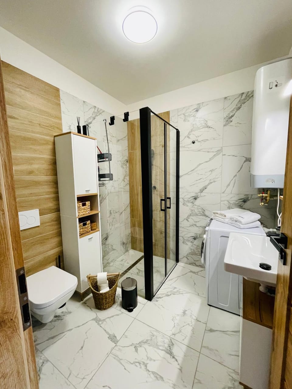 Shower, Toilet, Bathroom
