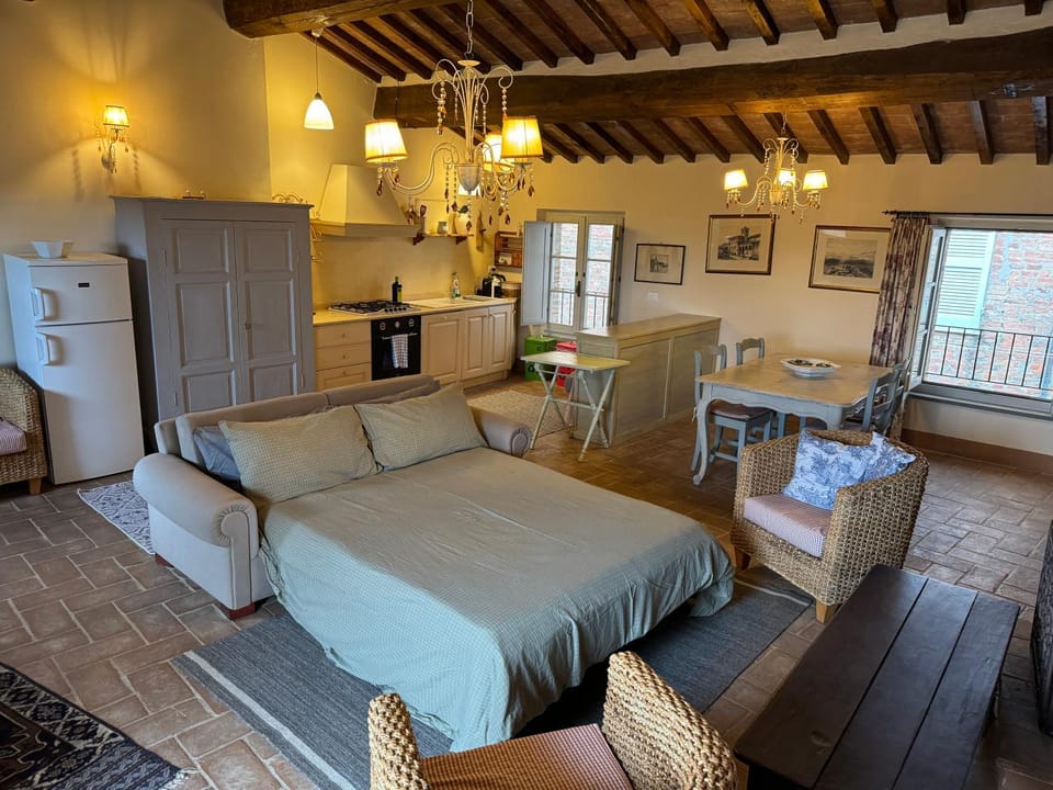 Bed, Living room