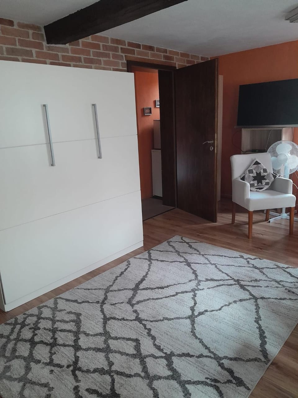 Bed, TV and multimedia