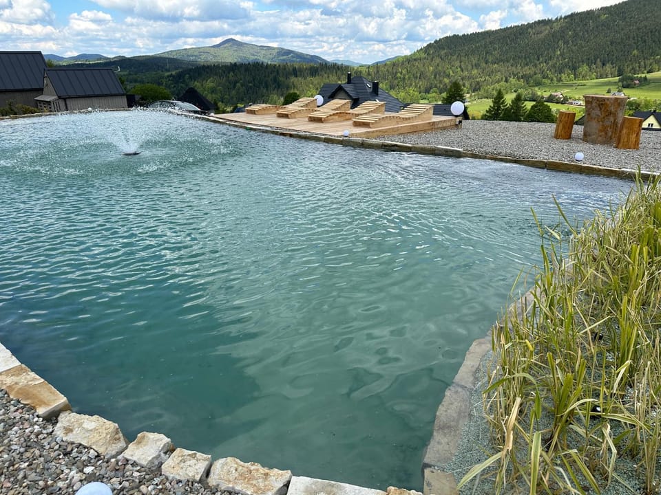 Spring, Summer, Garden, View (from property/room), Garden view, Mountain view, Swimming pool