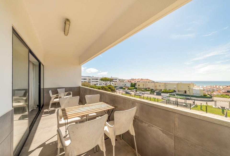 GuestReady - Apple beach hideaway with sea views Apartment in Lisbon District
