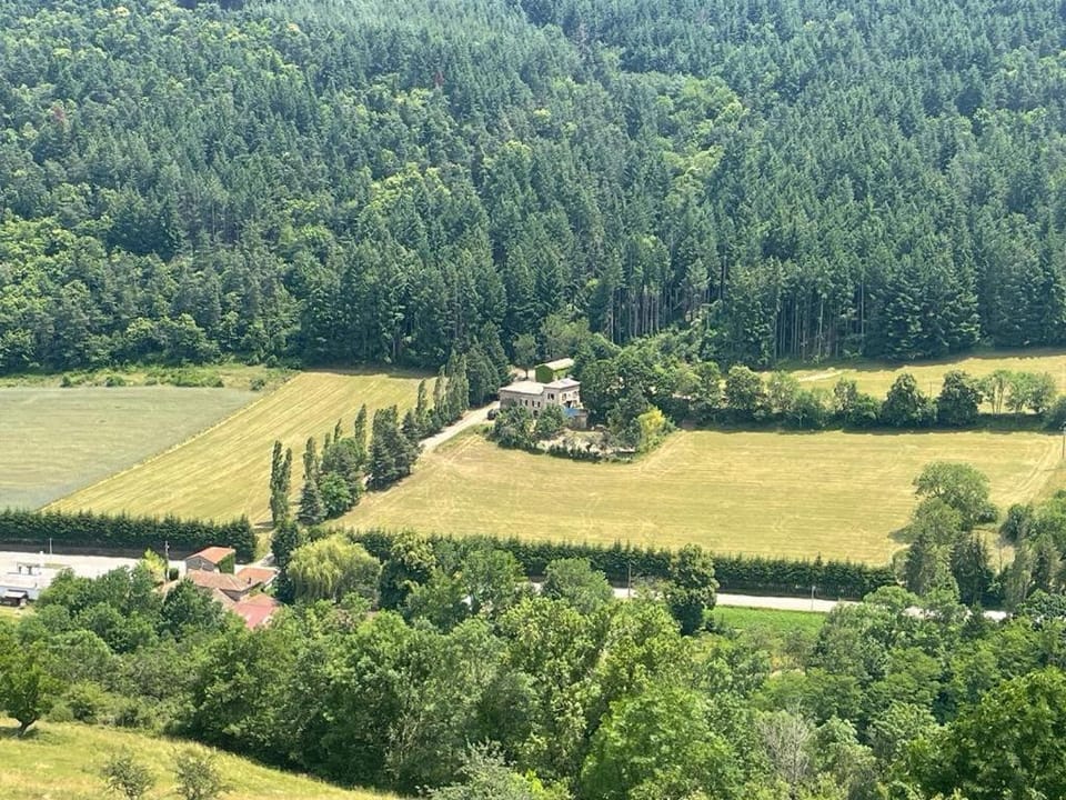 Property building, Bird's eye view