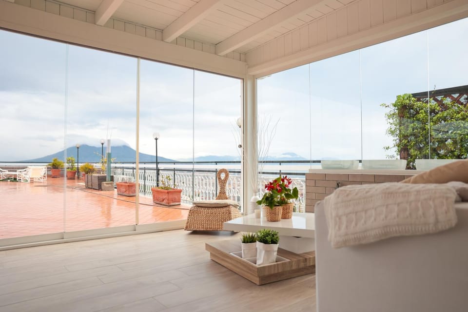 Terrazza Paradiso Luxury Rooftop Apartment in Naples