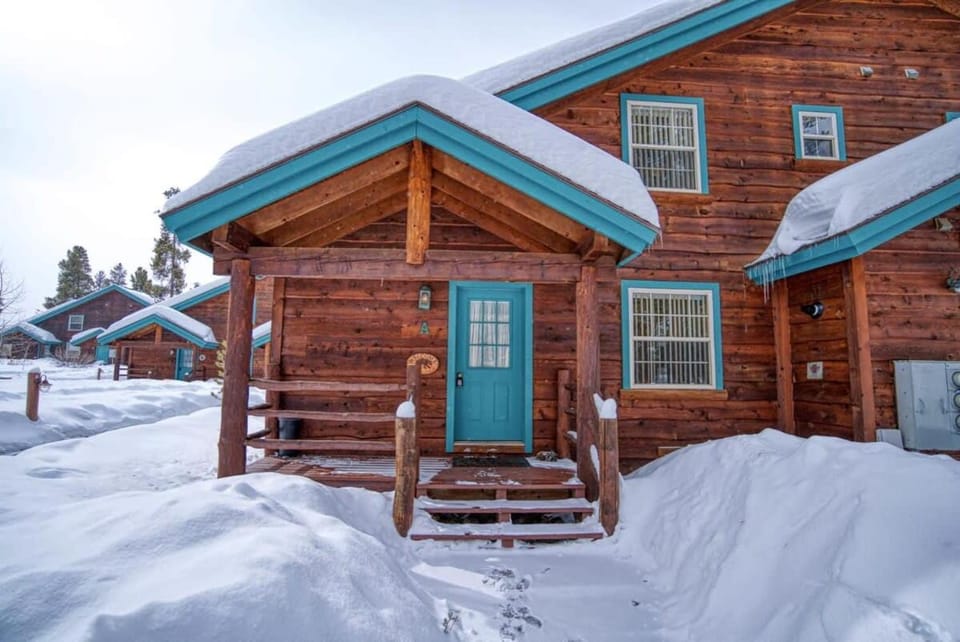 Property building, Day, Winter