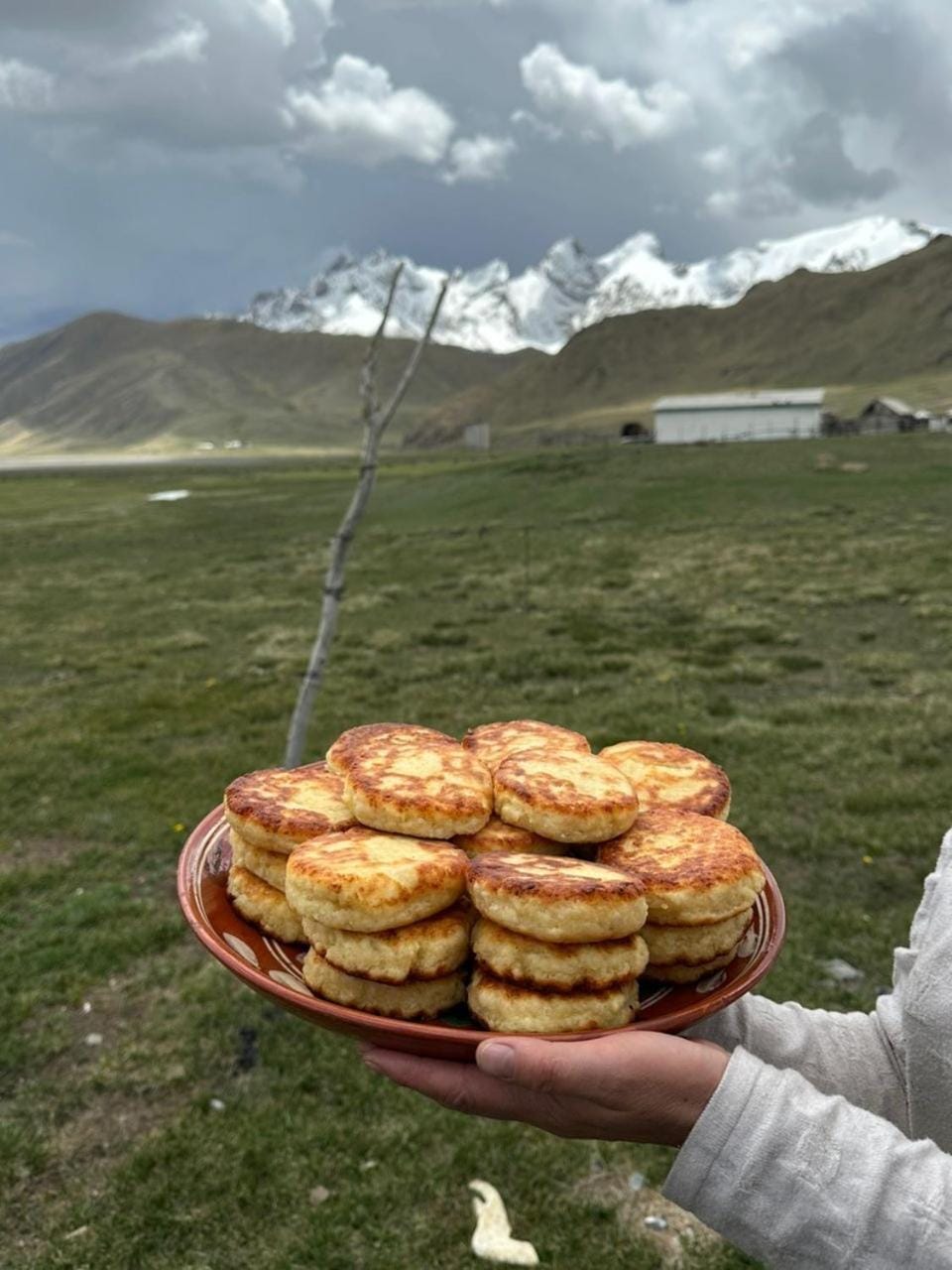 Yurt camp Visit Kol-Suu Bed and Breakfast in Asia