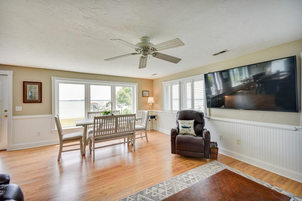 Gloucester Point Vacation Rental on York River! House in Virginia
