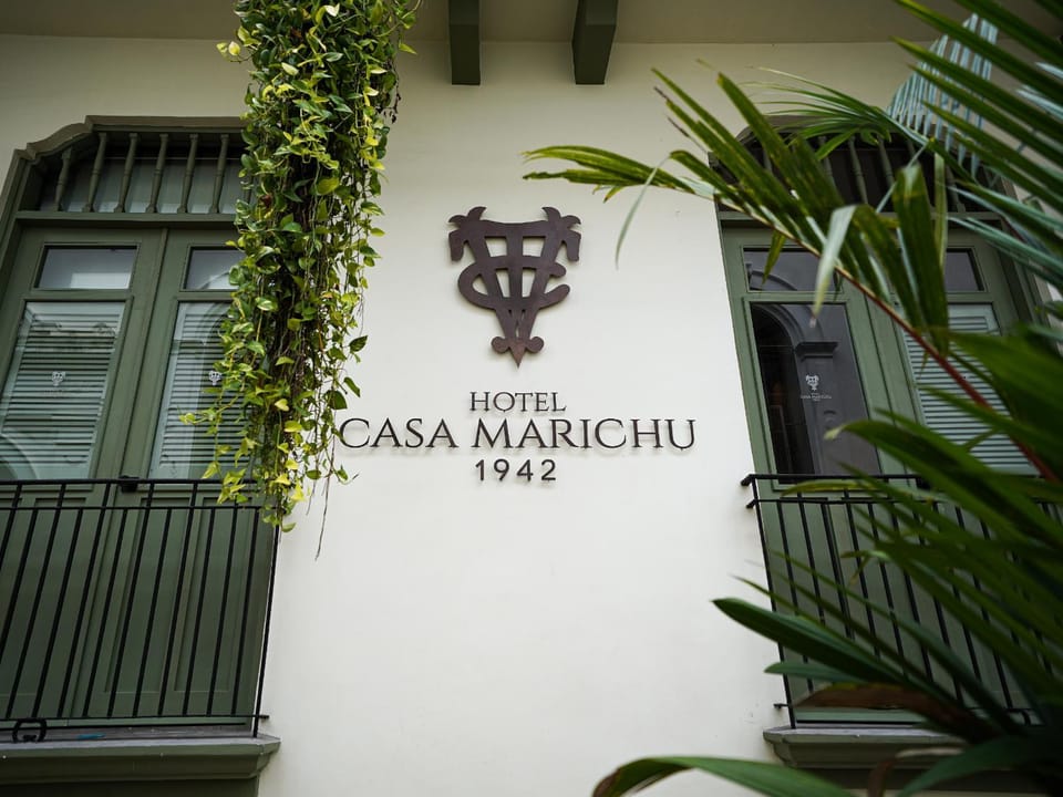 Facade/entrance