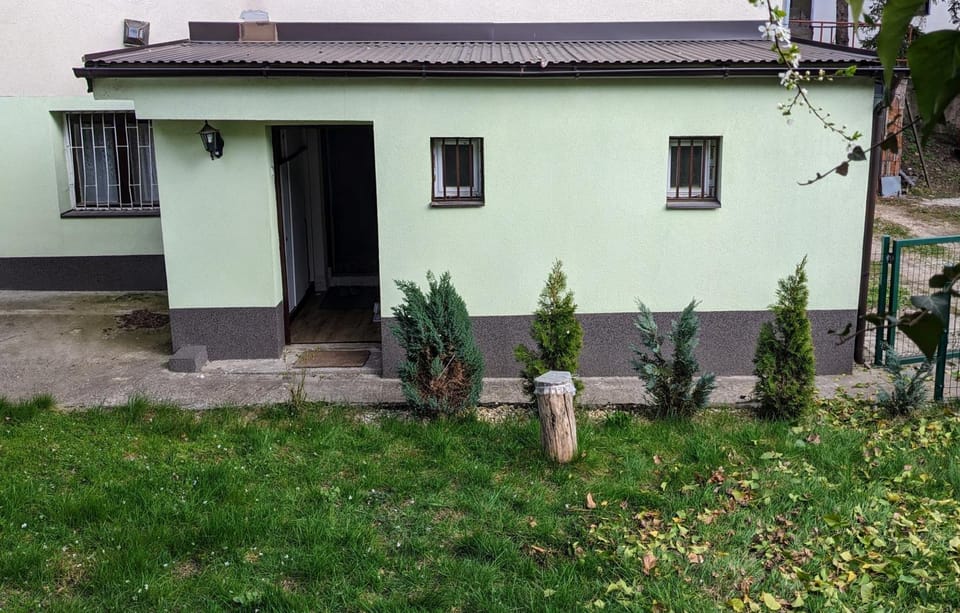 Property building, Garden