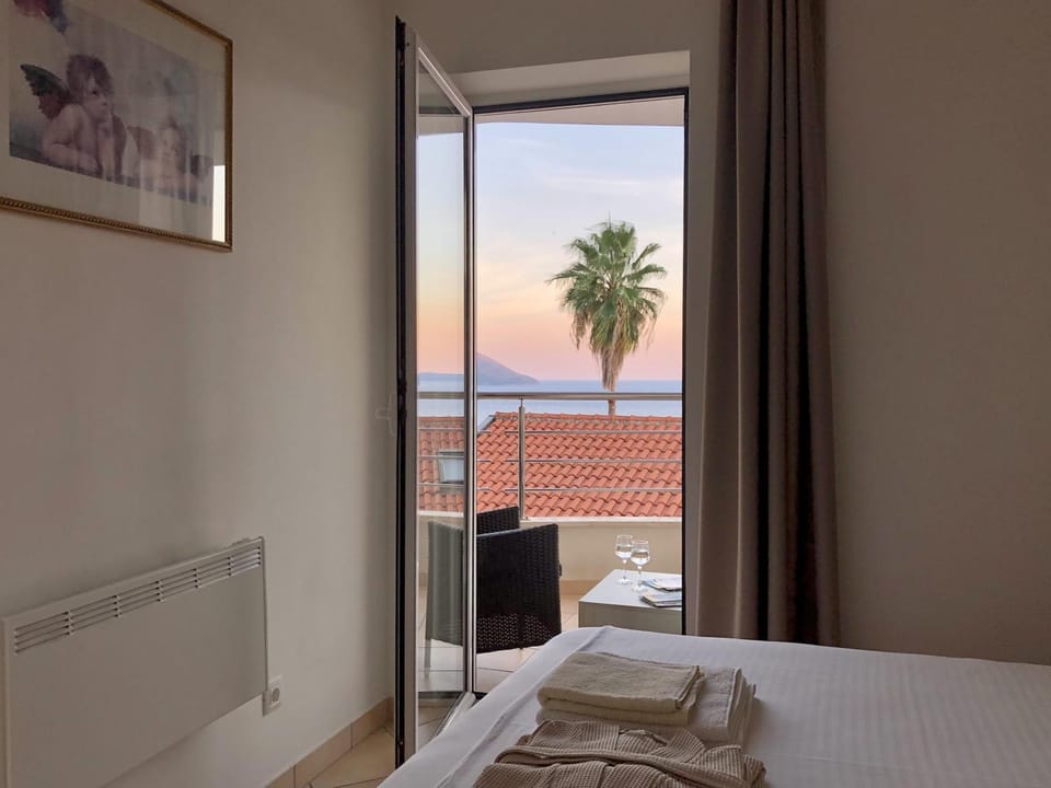 Balcony/Terrace, Bedroom, Sea view, heating