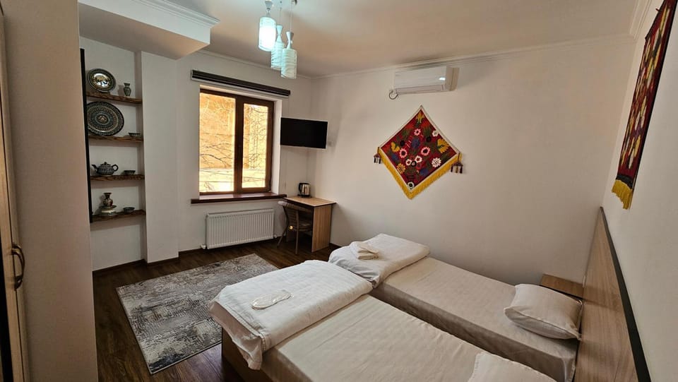 HOTEL MEHRIBON Bed and Breakfast in Europe