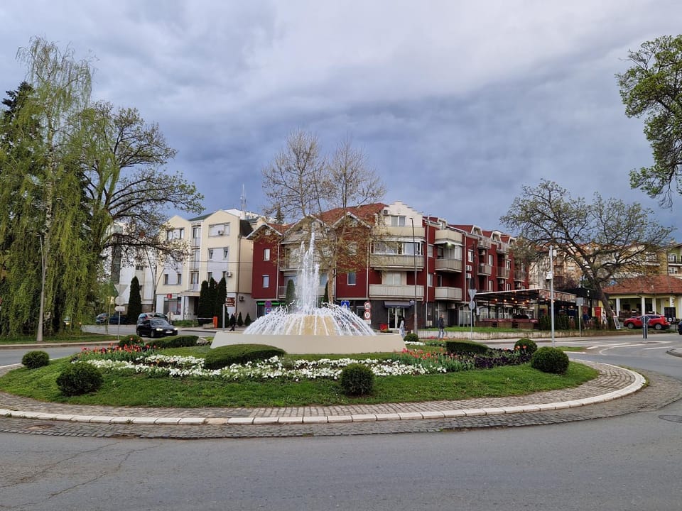 Property building, Neighbourhood, Street view, Location