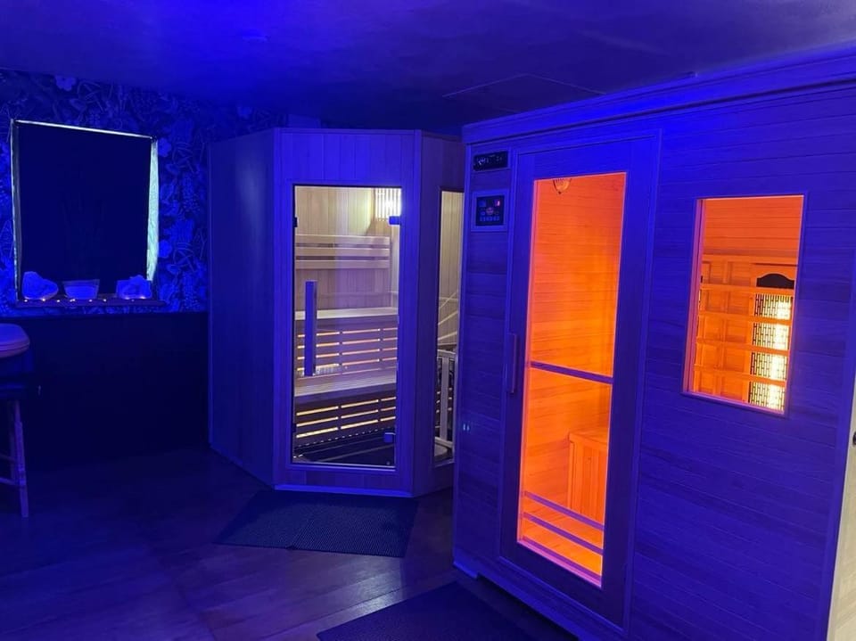Casawellness améthyste ou jaspe océan avec jacuzzi intérieur Country House in Wallonia, Belgium