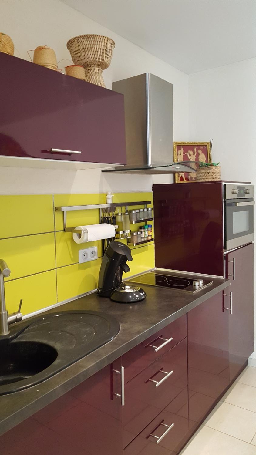 Kitchen or kitchenette