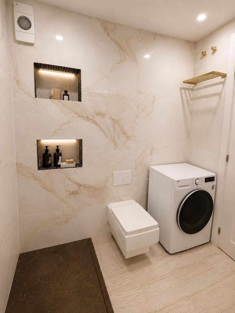 Bathroom, towels, washing machine, dryer