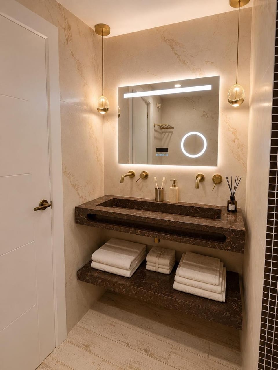 Bathroom, towels