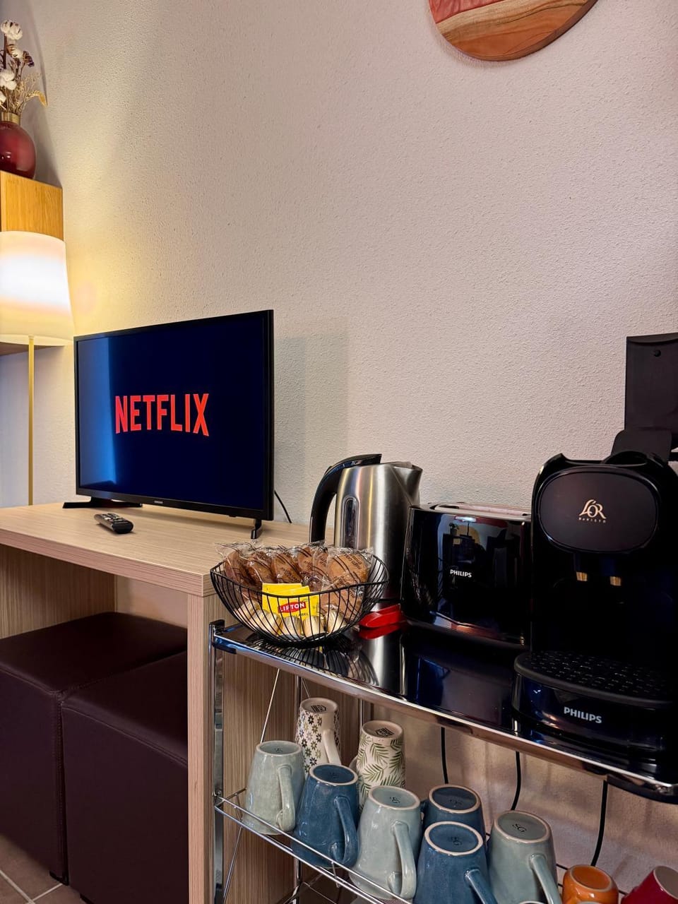 TV and multimedia, Coffee/tea facilities, Food, Breakfast, minibar, toaster
