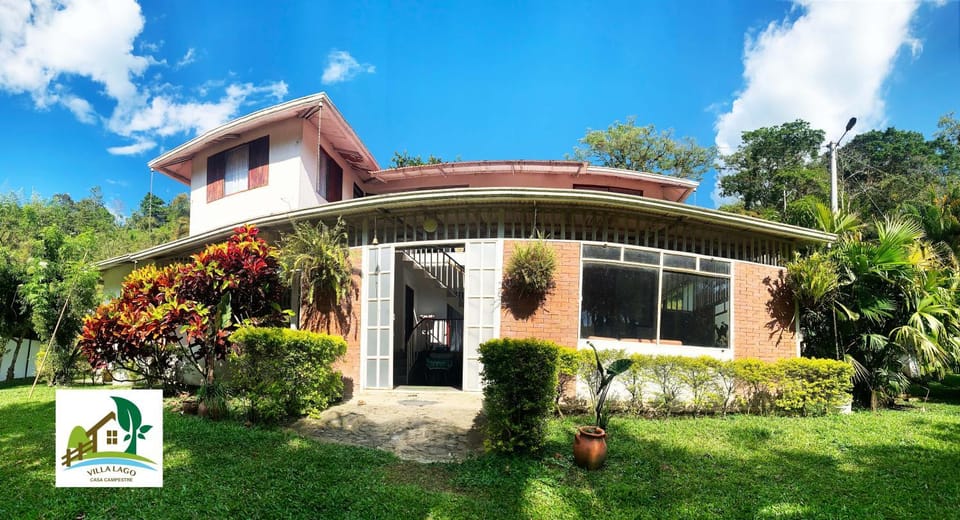 Casa Campestre Villa Lago House in Cundinamarca, Colombia