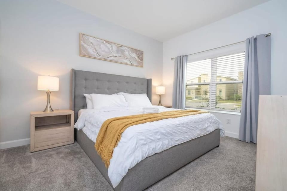 2941 Modern Four Bedroom Locate at Storey Lake House in Kissimmee