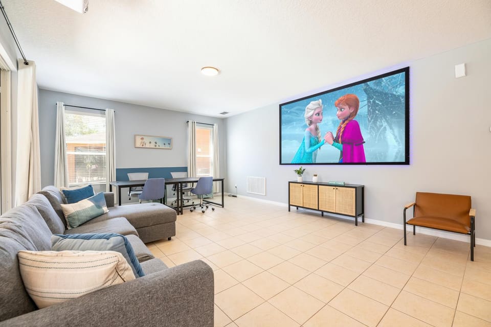 Living room, Entertainment