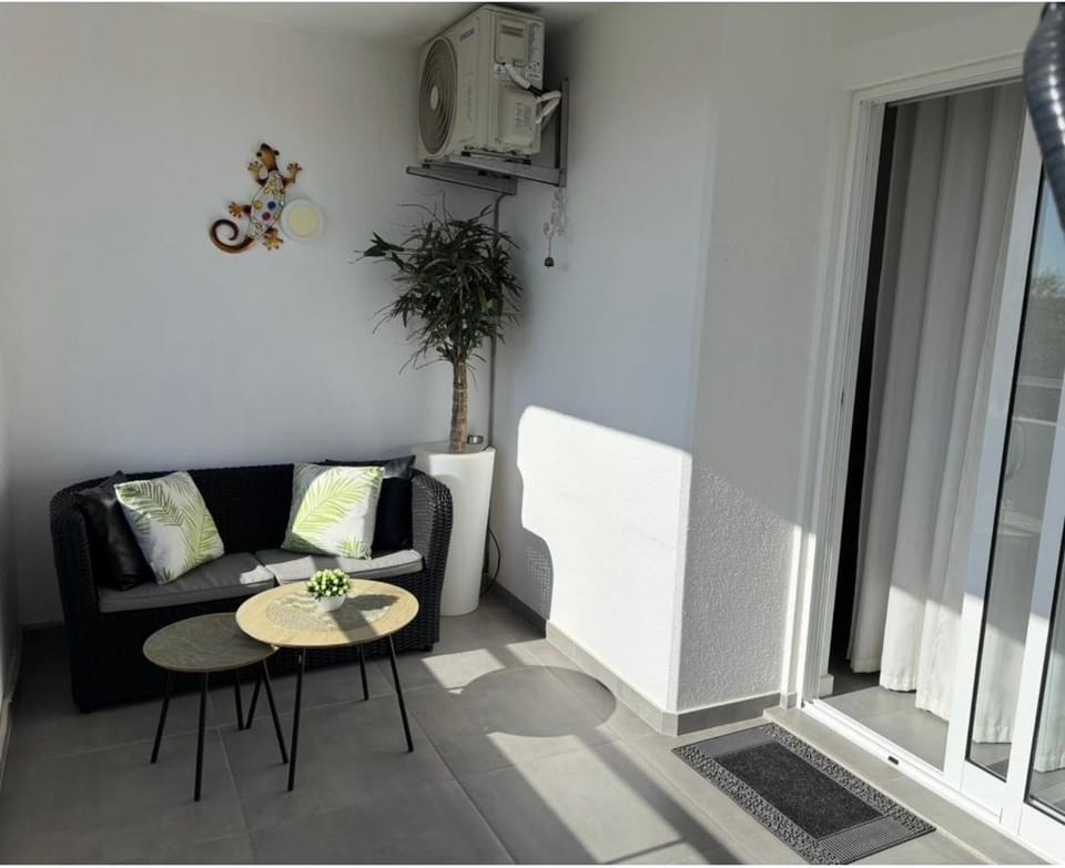 Happy Sunrise Apartment in Albufeira