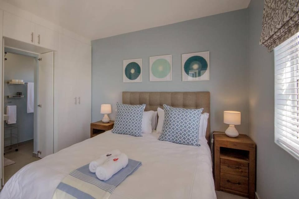 The Atlantic Blue Bloubergstrand Beachfront Apt Apartment in Cape Town