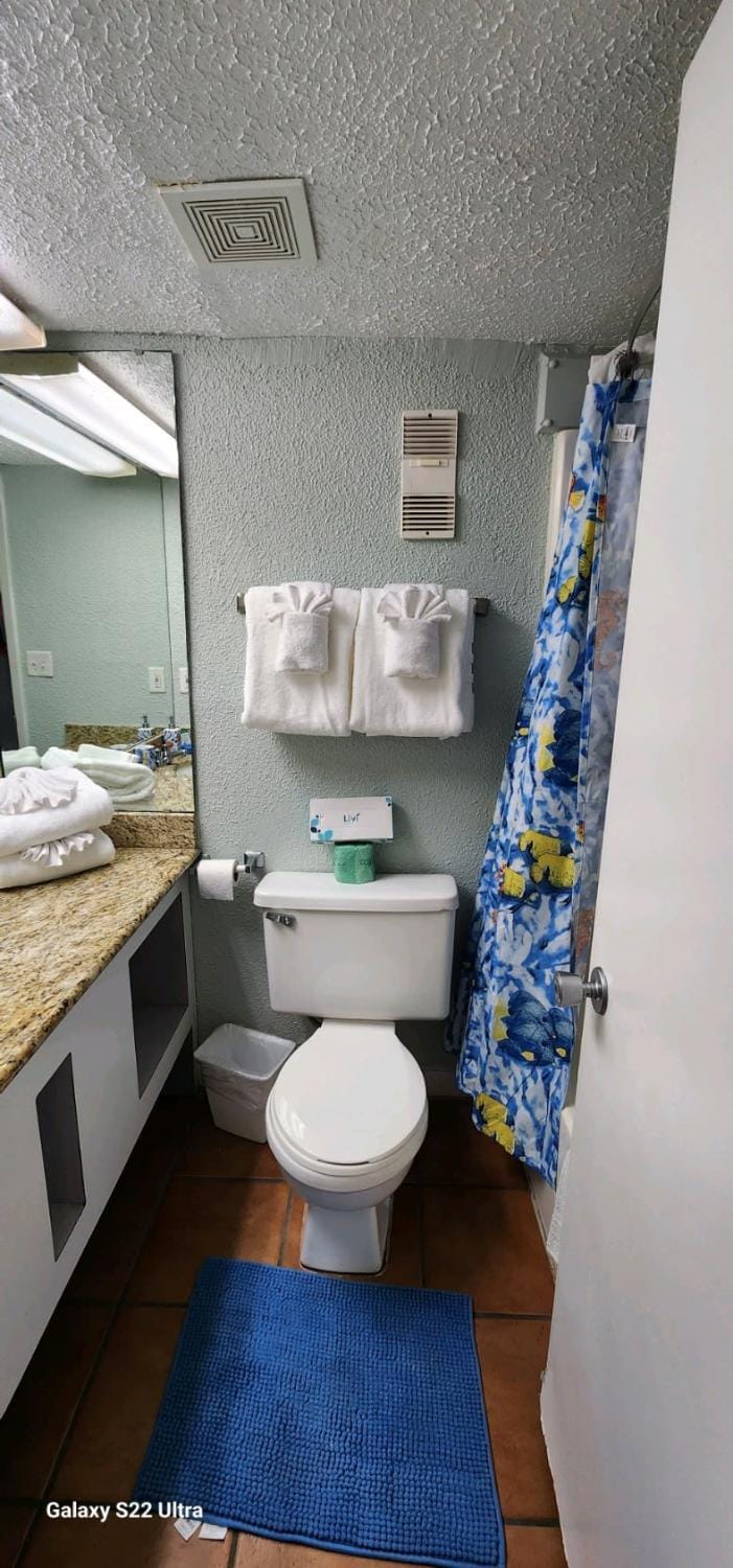 Oceanfront Efficiency T105 Apartment in Myrtle Beach