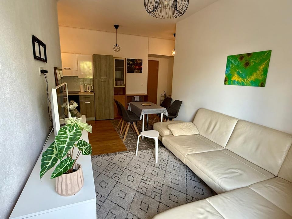 TV and multimedia, Seating area