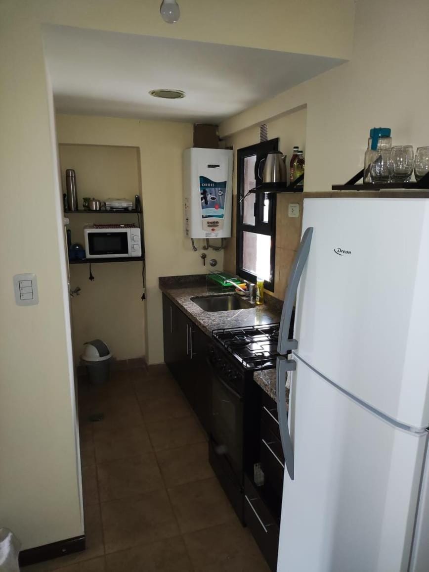 Kitchen or kitchenette, minibar, pet friendly, stove