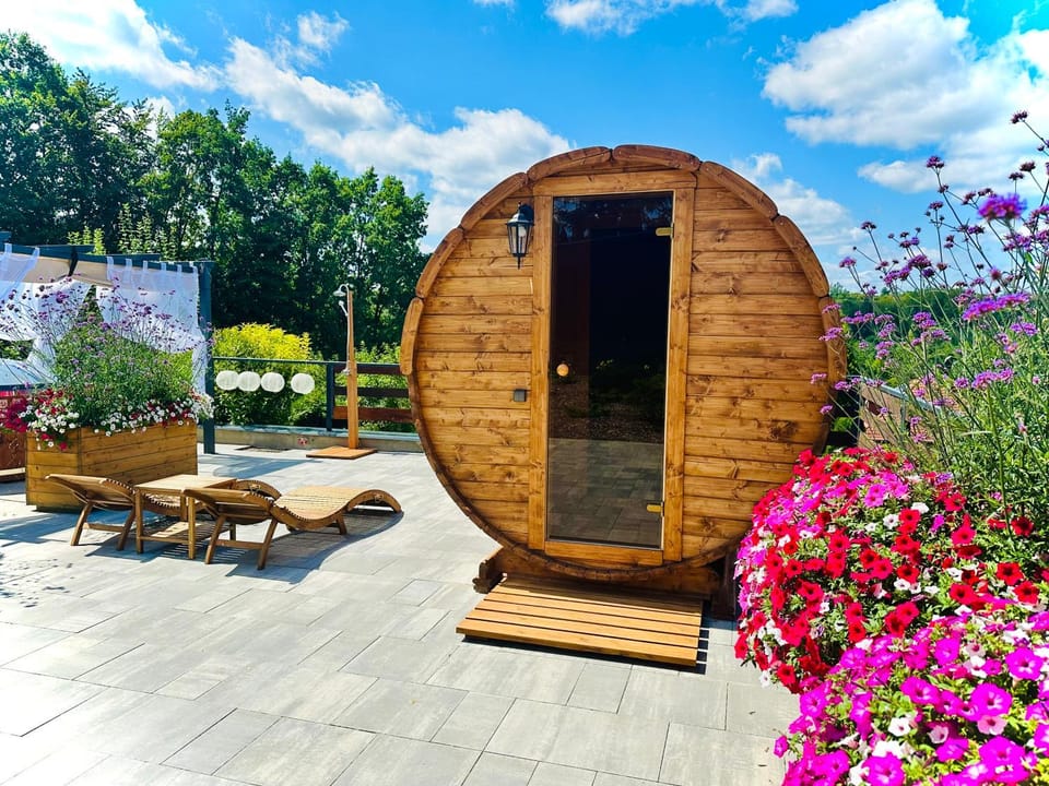 Sauna, On site