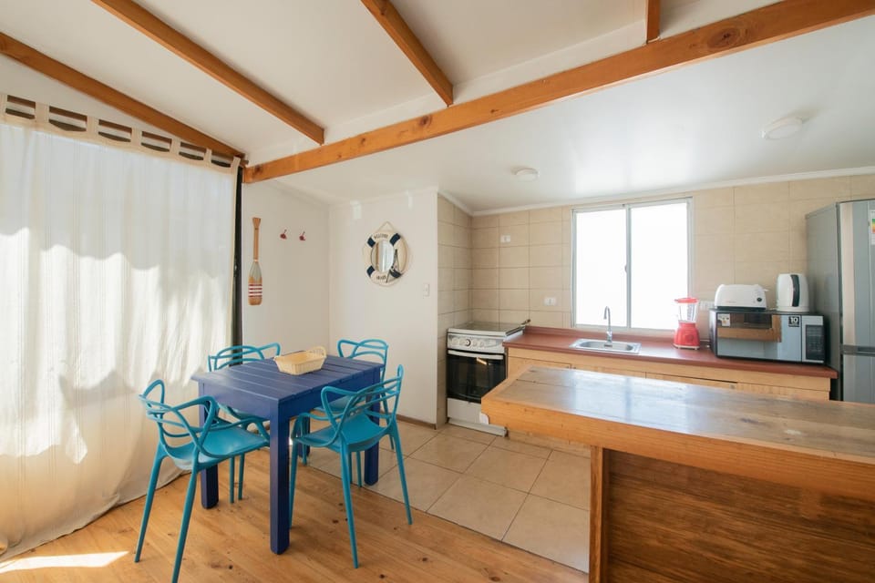 Kitchen or kitchenette, minibar, pet friendly