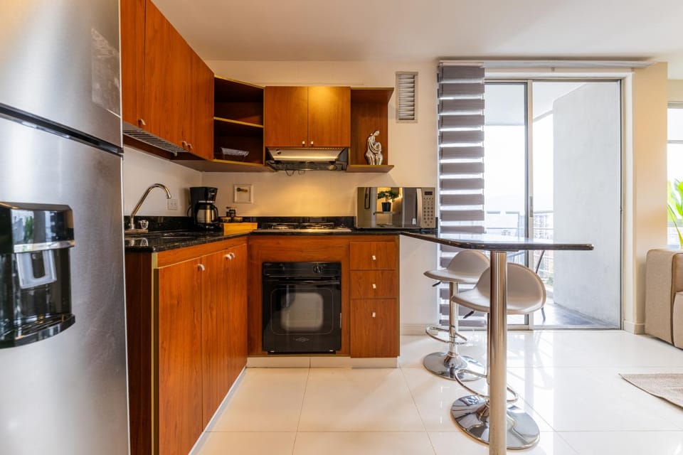 Kitchen or kitchenette, Dining area, oven, pet friendly, stove, toaster