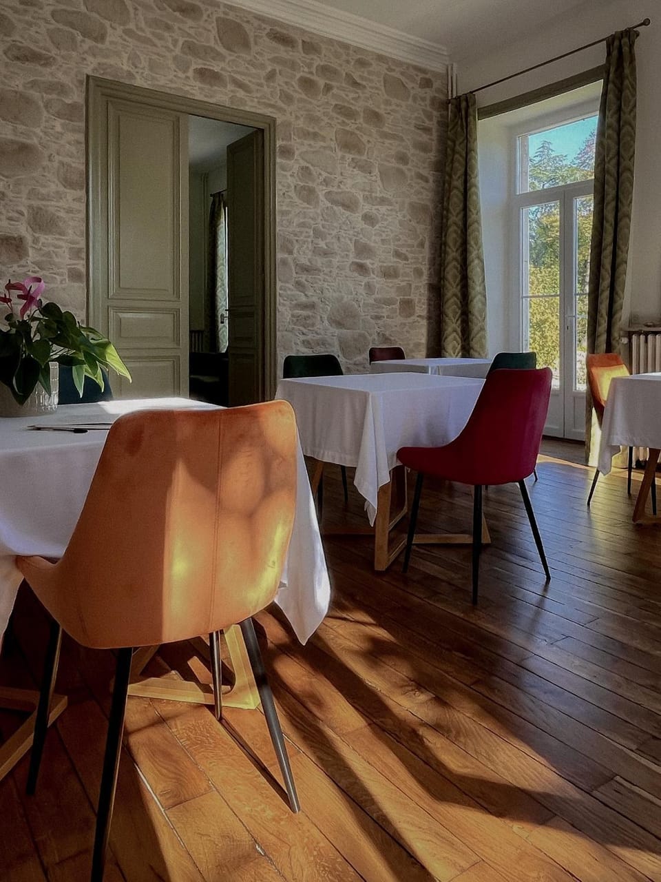 Property building, Dining area, Dining area, Breakfast, Breakfast, Continental breakfast, Continental breakfast, Buffet breakfast, Buffet breakfast, Dinner, Dinner