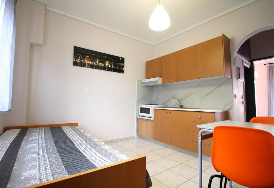 Living room, Seating area, Dining area, pet friendly, stove