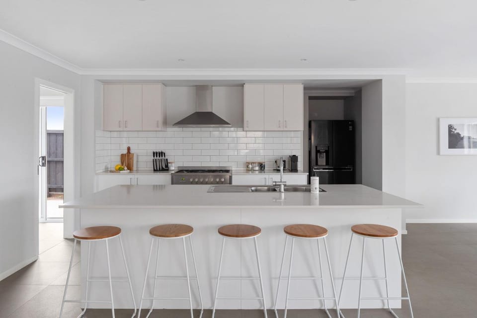 Coastal Grand On McKenzie House in Cowes