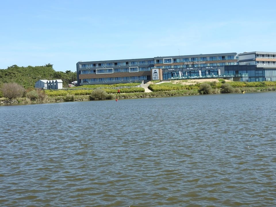 Superbe Appartement 4P, Centre-Ville, Garage Inclus - FR-1-92-931 Apartment in Les Sables-d'Olonne