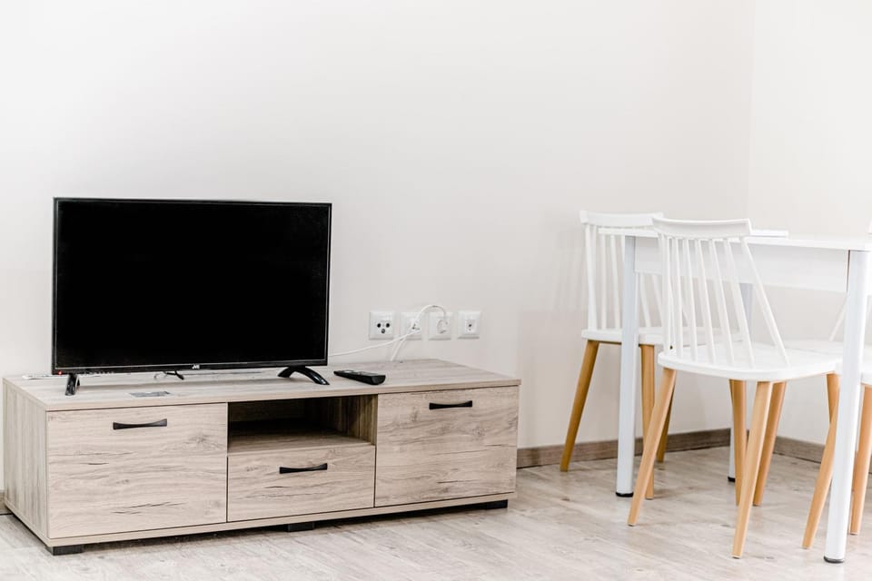 TV and multimedia, Dining area
