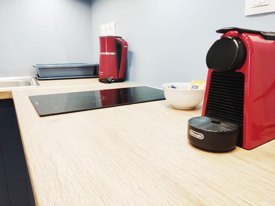 Coffee/tea facilities, kitchen