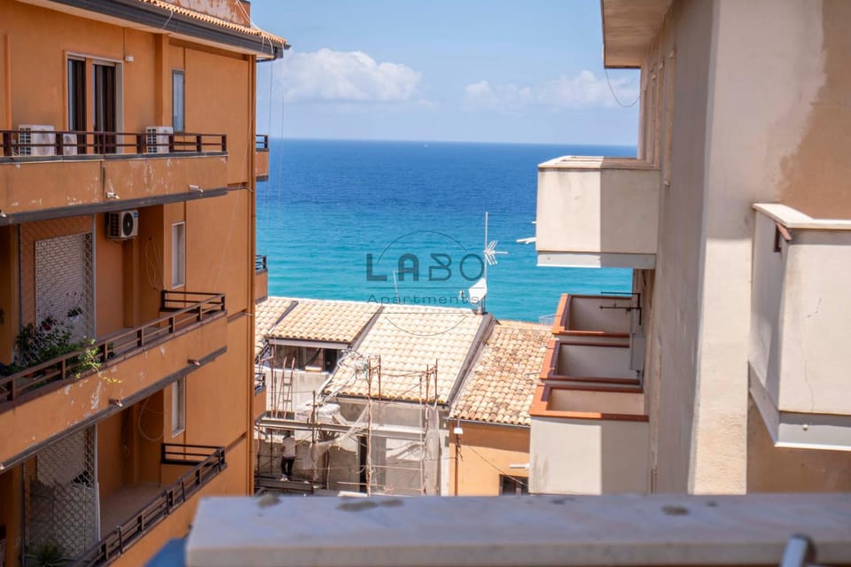 View (from property/room), Balcony/Terrace, Sea view