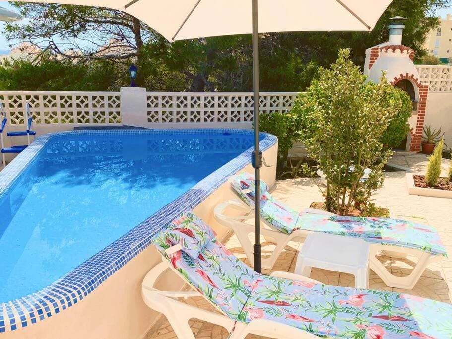 Garden, Garden view, Pool view, Swimming pool, sunbed