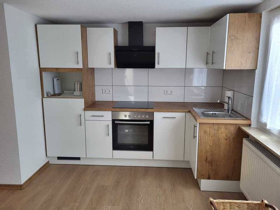 Coffee/tea facilities, Kitchen or kitchenette, dishwasher, minibar, pet friendly