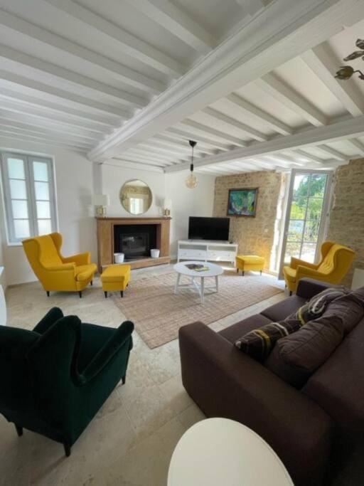 Communal lounge/ TV room, Communal lounge/ TV room, Living room, Seating area